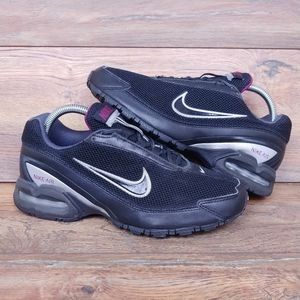 Nike Black and Purple Athletic Shoes with Supportive Midsole